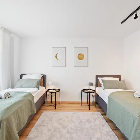 Neu Mit Terrasse! 2br 4beds- Schoenste Aussicht - Frisch Saniert- Barrierefreie! -mozart Zwei - Apartment *