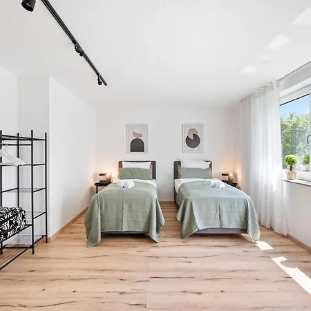 Neu Mit Terrasse! 2br 4beds- Schoenste Aussicht - Frisch Saniert- Barrierefreie! -mozart Zwei - Bietigheim-Bissingen