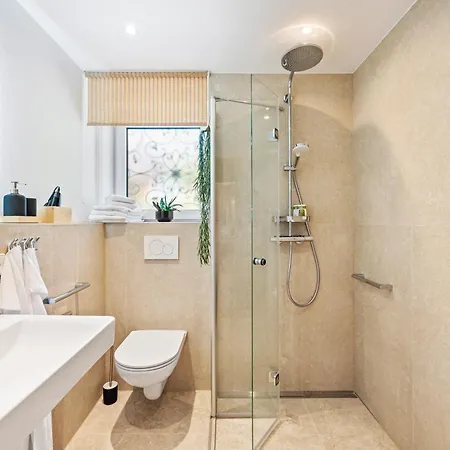 Apartamento Moderne 2-Zimmer-Wohnung Mit Terrasse & Talblick