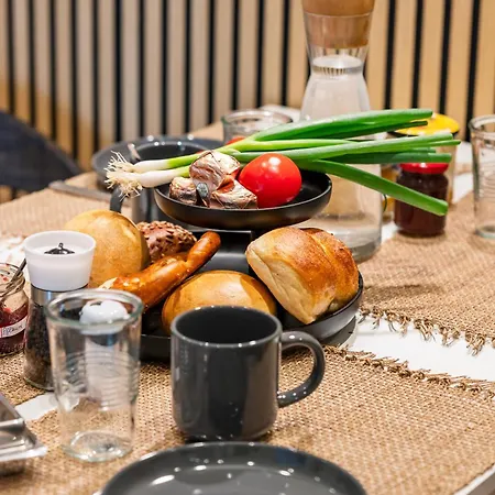 Apartament Neu Mit Terrasse! 2br 4beds- Schoenste Aussicht - Frisch Saniert- Barrierefreie! -mozart Zwei -