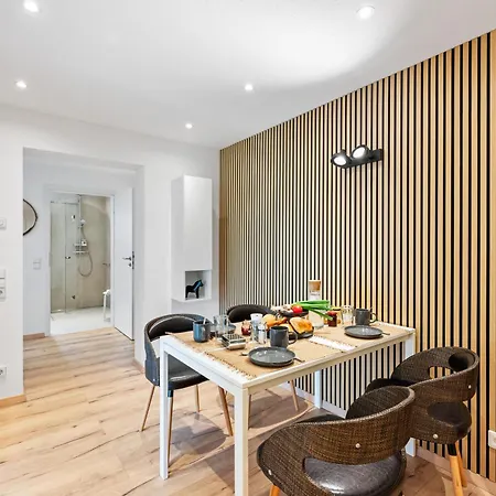 Neu Mit Terrasse! 2br 4beds- Schoenste Aussicht - Frisch Saniert- Barrierefreie! -mozart Zwei - Apartment Bietigheim-Bissingen