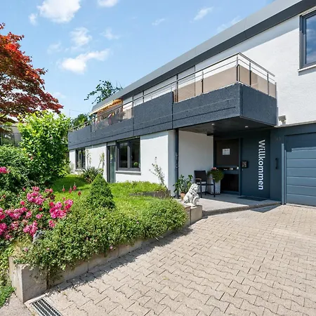 Moderne 2-Zimmer-Wohnung Mit Terrasse & Talblick Apartamento *